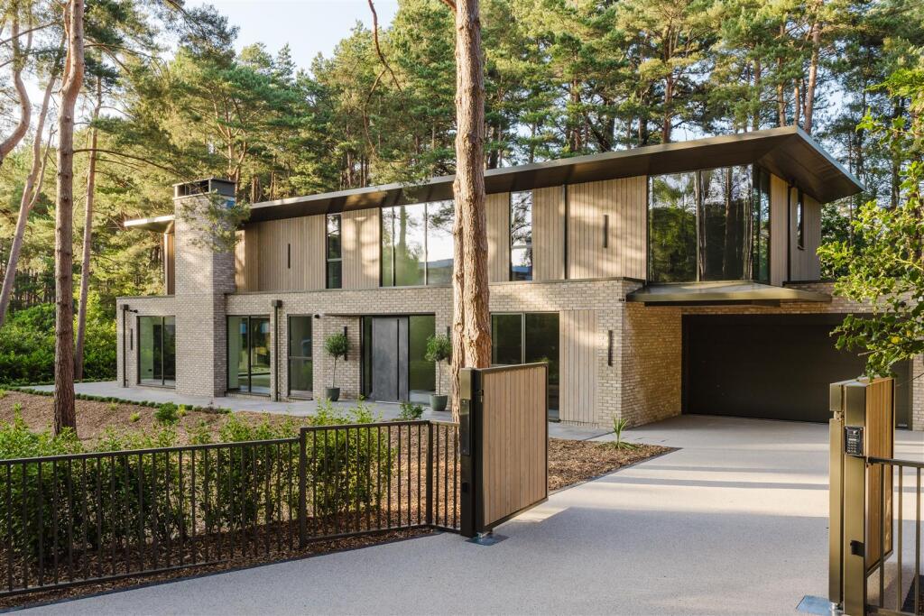 Main image of property: The Drive, Canford Cliffs