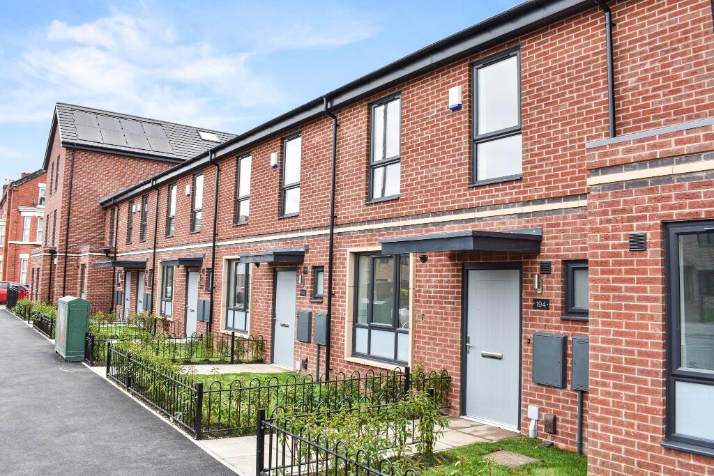 Main image of property: High Park Street, Liverpool, Merseyside, L8
