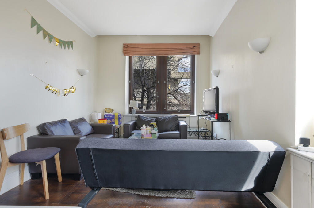 Main image of property: Whitehouse Apartments, 9 Belvedere Road, London, SE1