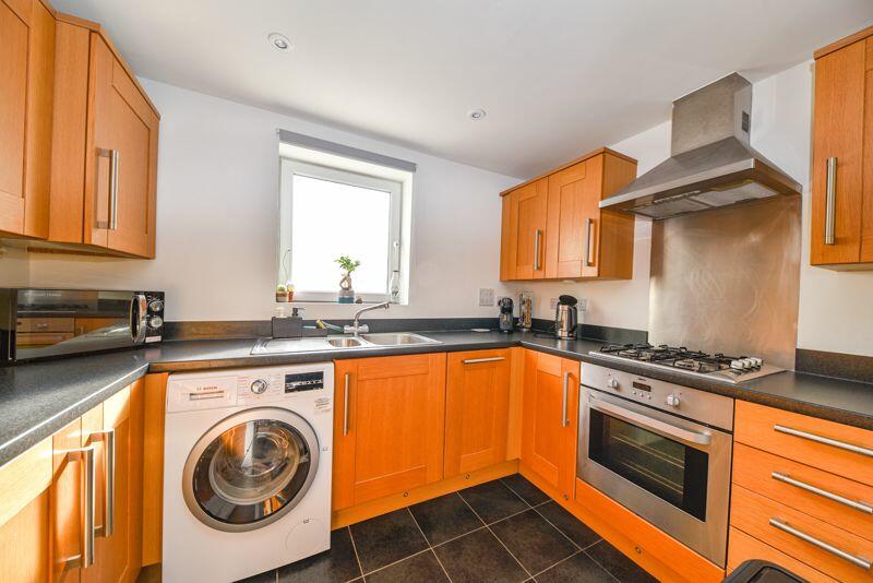 2 bedroom flat for sale in Dibber Road, Waterlooville, PO7