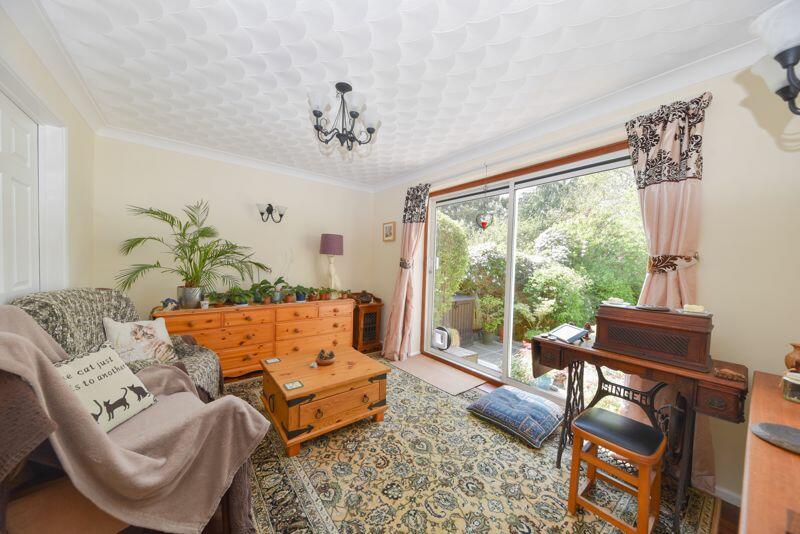 4 bedroom detached house for sale in Roundway, Waterlooville, PO7