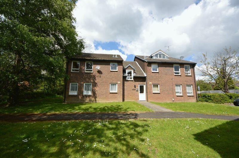 Studio flat for rent in Celia Close, Waterlooville, PO7