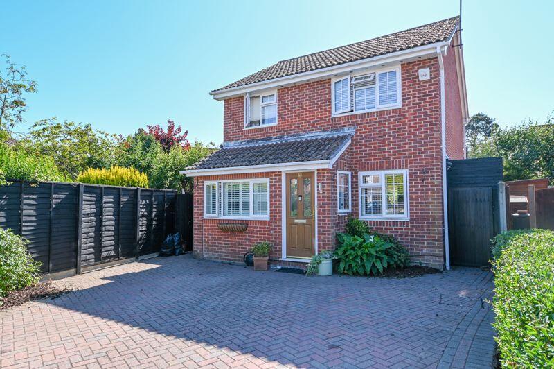 Main image of property: The Meadow, Denmead