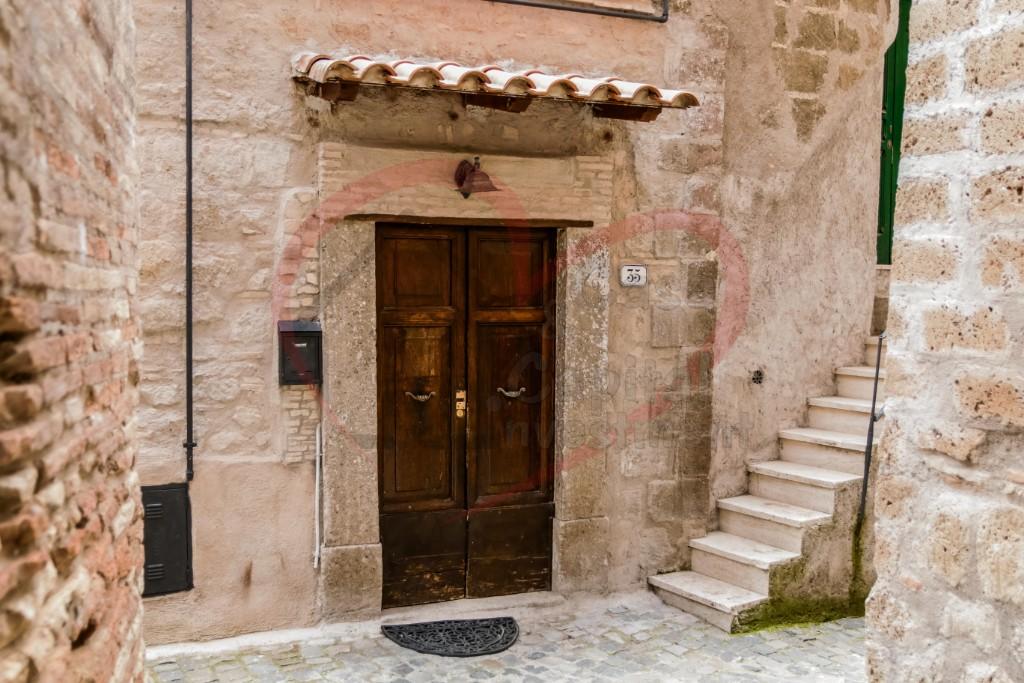 2 bedroom character property for sale in Castelnuovo di Porto, Rome