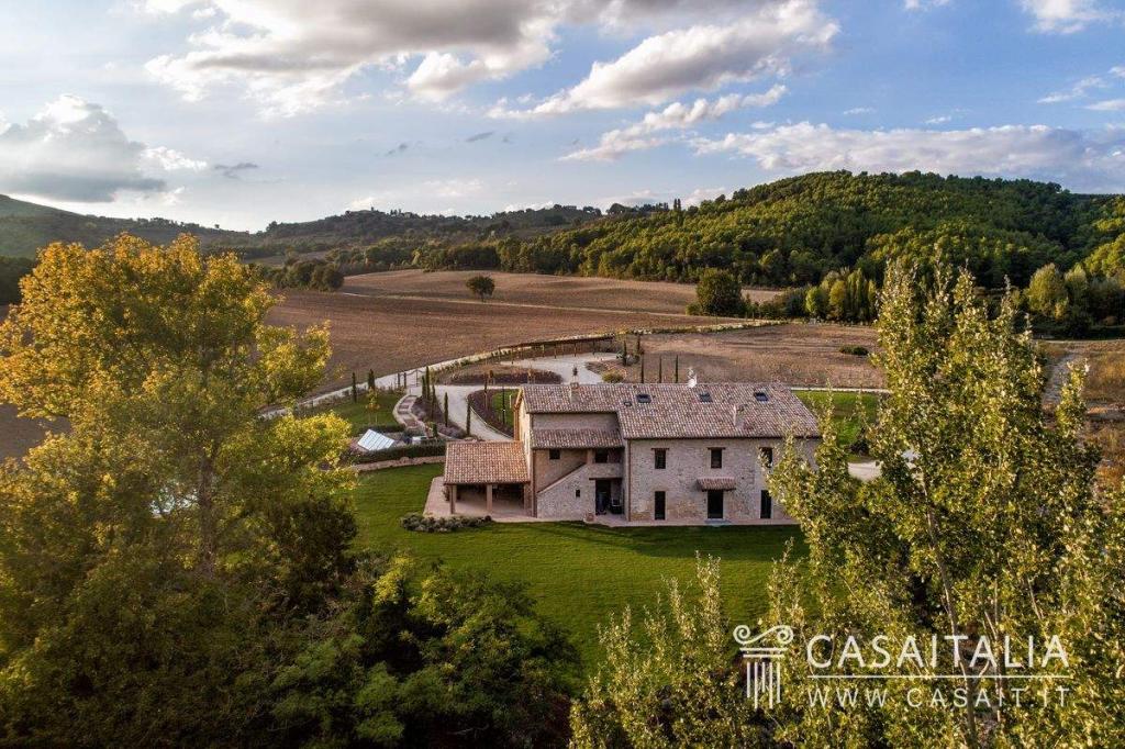 10 bedroom villa for sale in Umbria, Perugia, Castèl Ritaldi, Italy