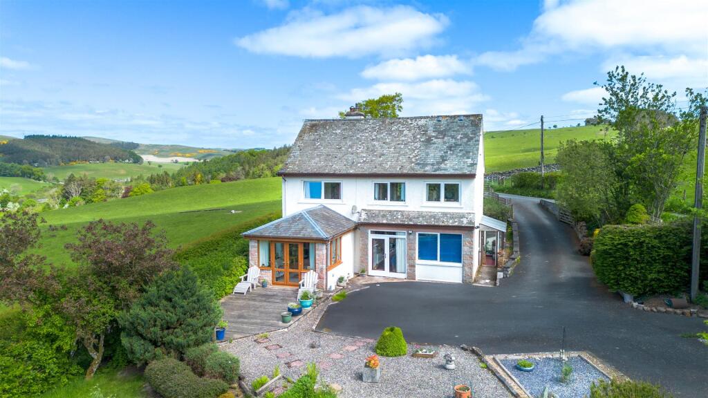 Main image of property: Hawick