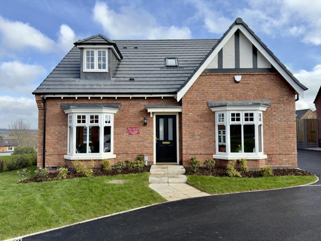 3 bedroom detached house for sale in Ratcliffe Gardens, Sileby, LE12