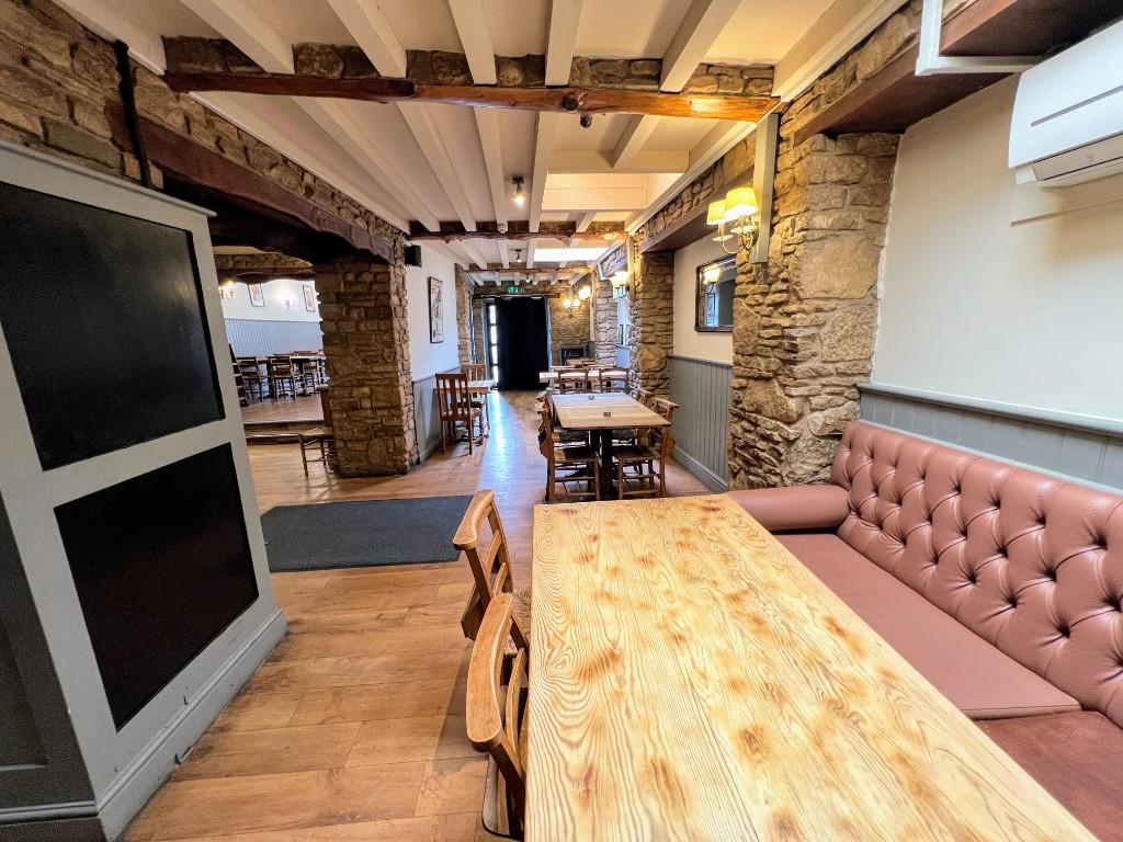 Pub to lease in Witney, Oxfordshire Fully Fitted Pub To Let Nil