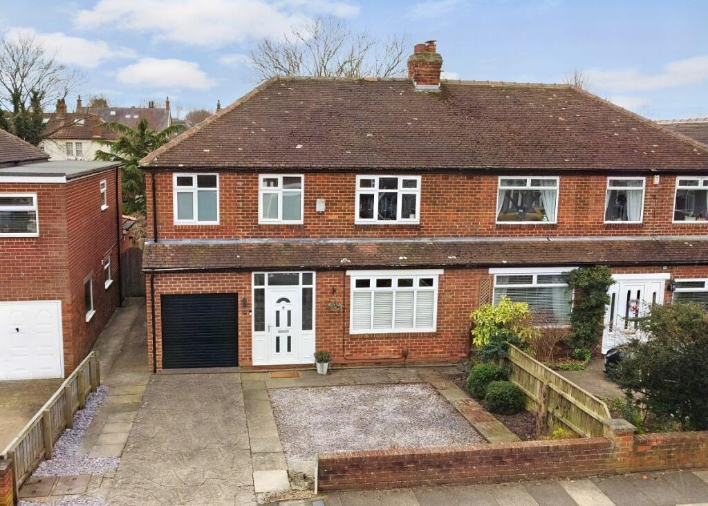 4 bedroom semidetached house for sale in Clifton Avenue, Eaglescliffe