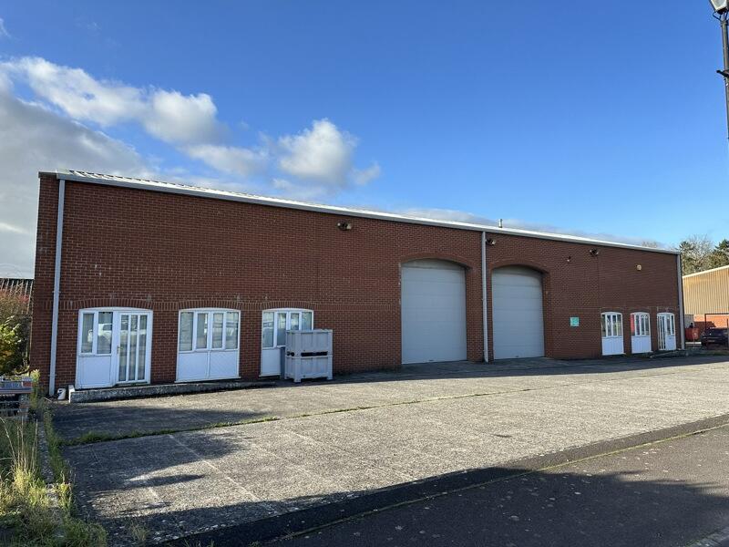 Light industrial facility to lease in Broadgauge Business Park