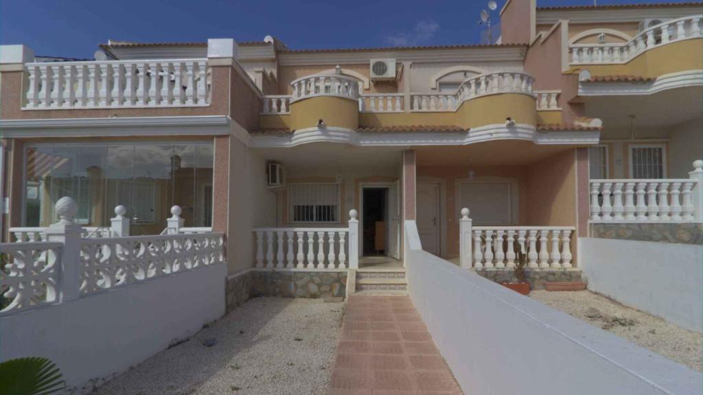 2 bedroom town house for sale in Valencia, Alicante, Ciudad Quesada, Spain 2 bedroom town house for sale in Valencia, Alicante, Ciudad Quesada, Spain
