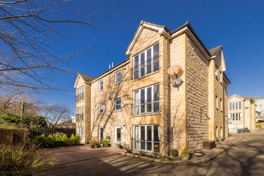 Main image of property: 10/2 St Catherine's Gardens, Corstorphine