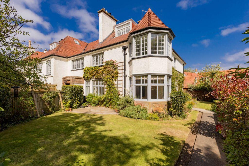 Main image of property: Lower Inchdura, 13C Hamilton Road, North Berwick, East Lothian, EH39 4NA
