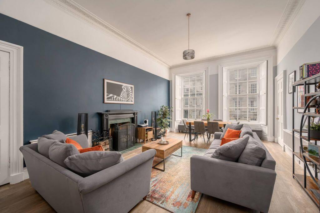 Main image of property: 93 (1F2) Dundas Street, New Town, Edinburgh, EH3 6SD
