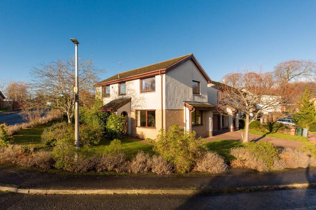 Main image of property: 76 Candlemaker's Park, Gilmerton, Edinburgh, EH17 8TN