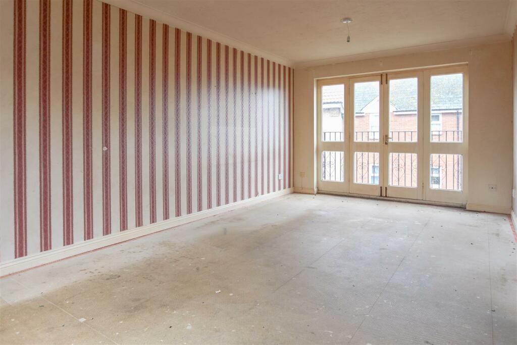 Additional property image - Tattersalls Chase, Southminster