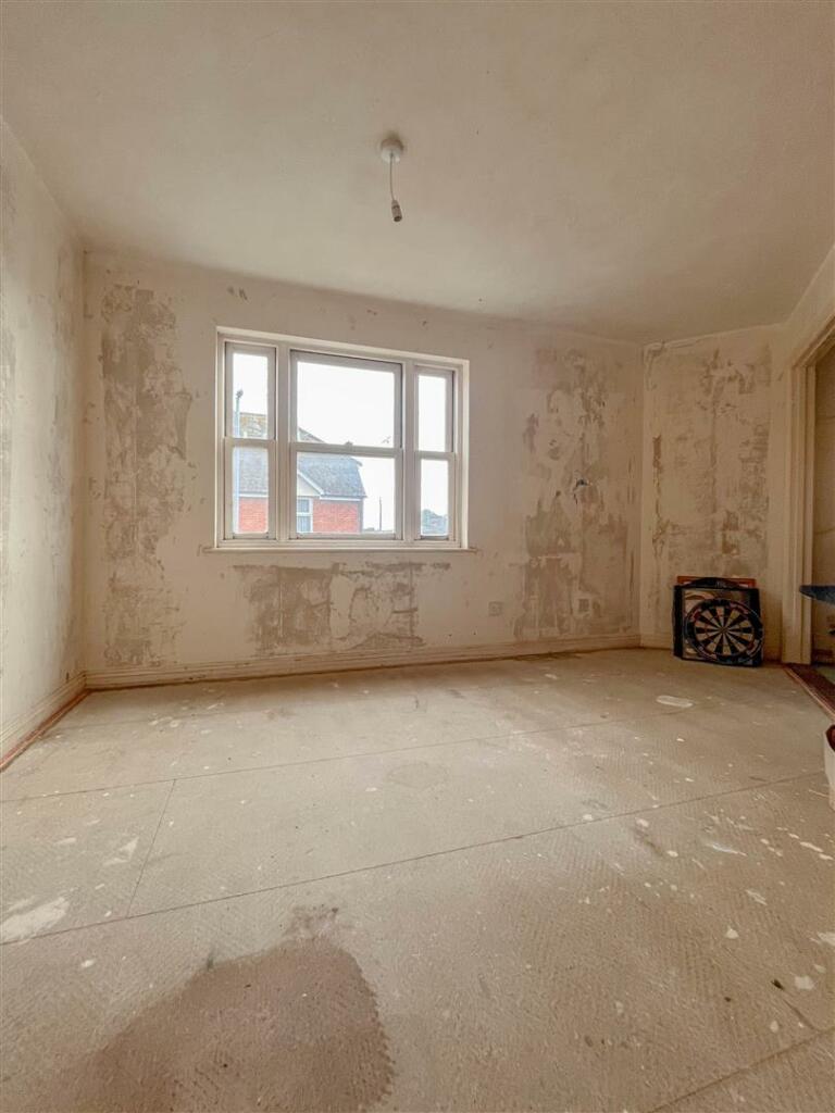 Additional property image - Tattersalls Chase, Southminster