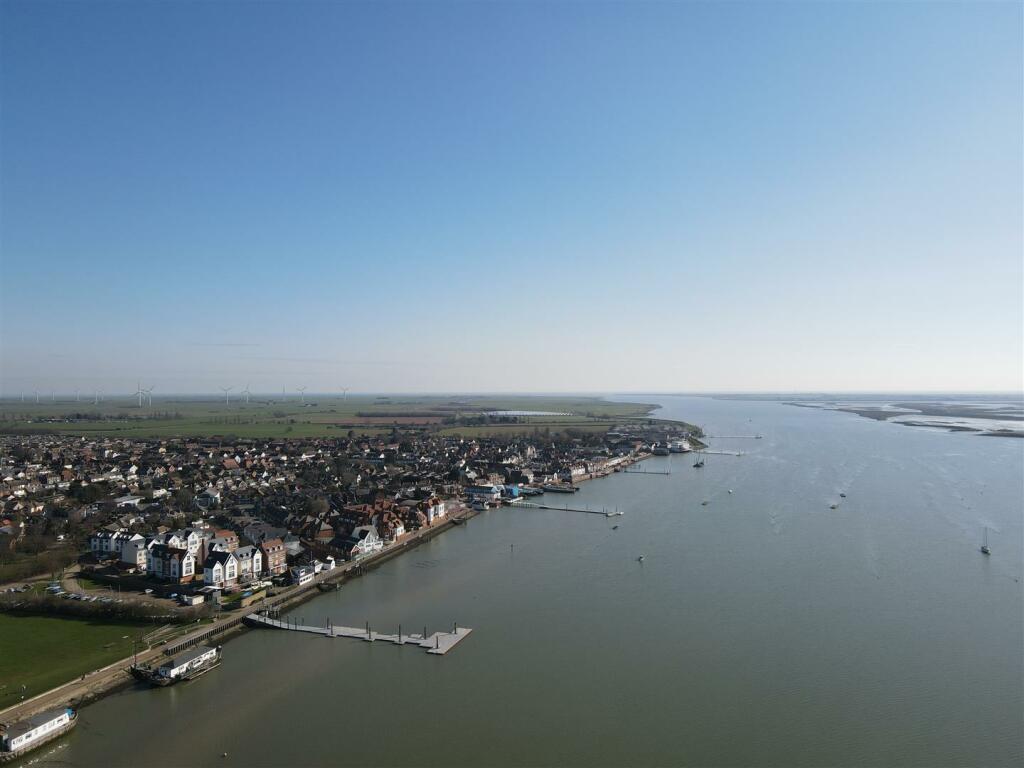 Additional property image - Belvedere Road, Burnham-On-Crouch