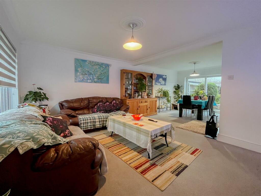Additional property image - Pantile Hill, Southminster
