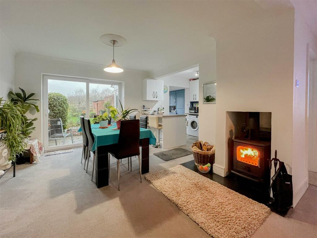 Additional property image - Pantile Hill, Southminster