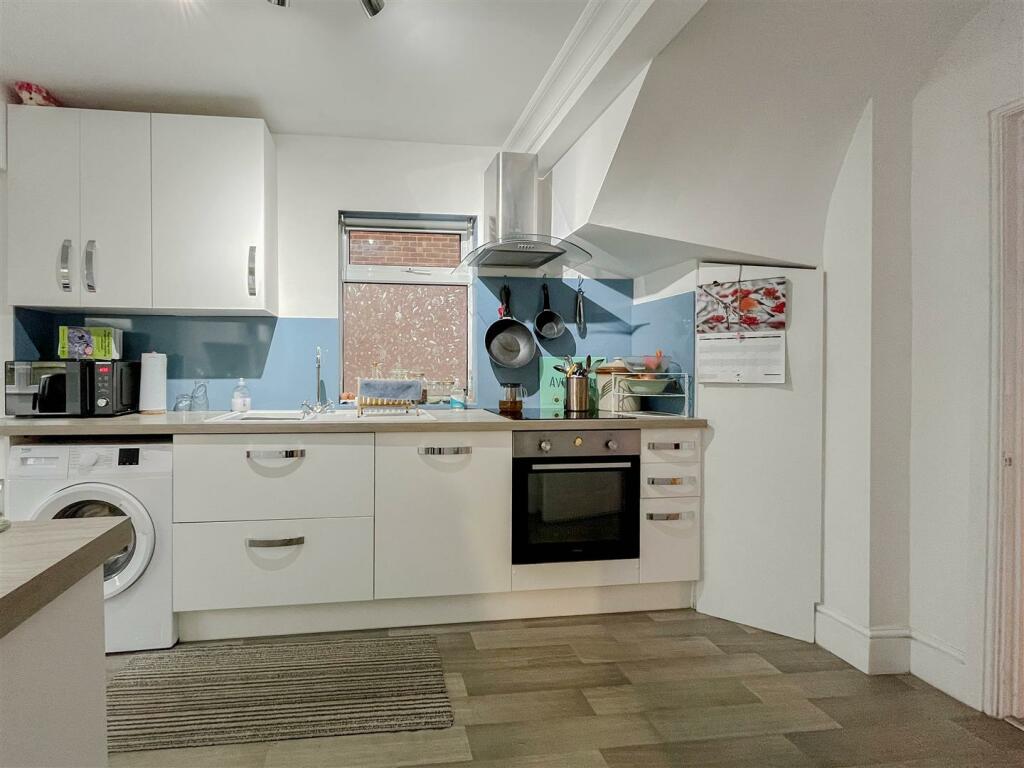 Additional property image - Pantile Hill, Southminster
