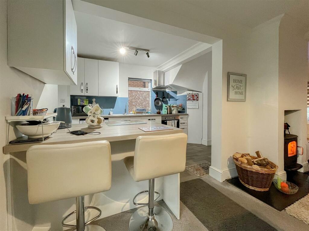 Additional property image - Pantile Hill, Southminster