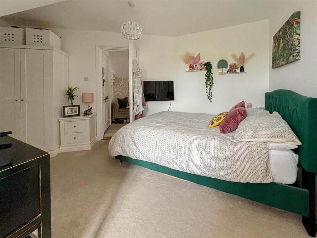 Additional property image - Cherry Orchard, Southminster