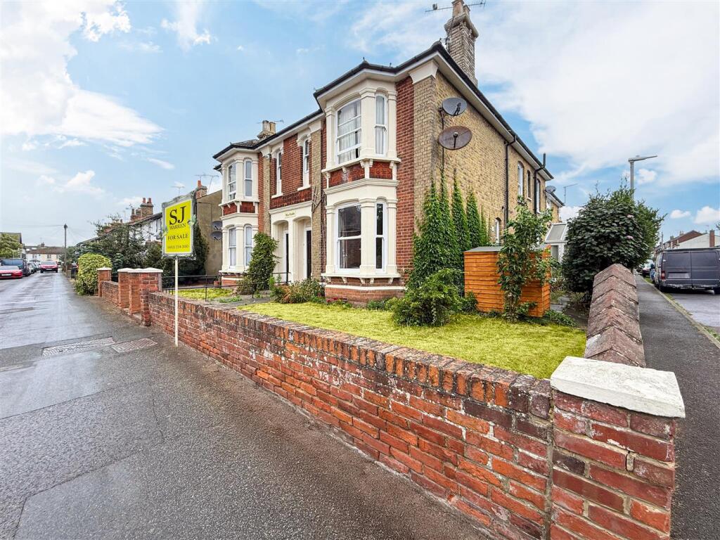 Main image of property: Crouch Road, Burnham-On-Crouch