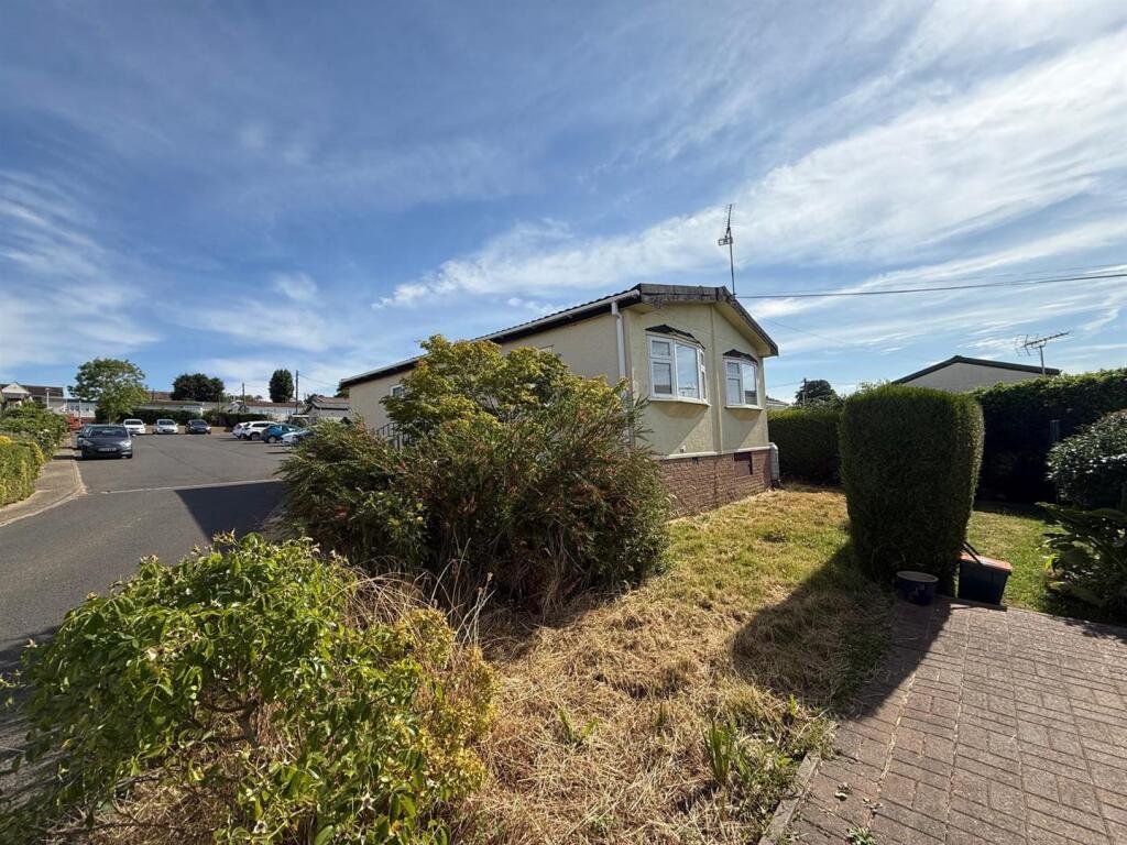 Main image of property: Central Avenue, Althorne