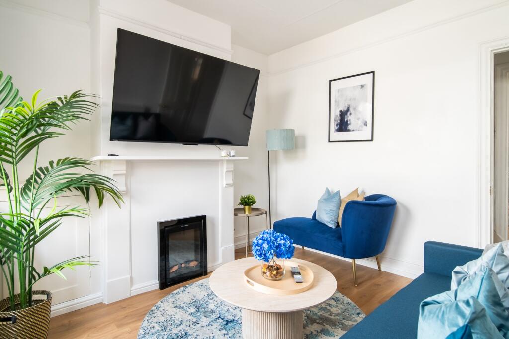 Main image of property: May Street, Luton, Bedfordshire, LU1