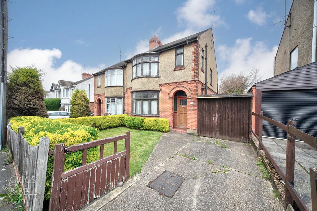 Main image of property: St. Margarets Avenue, Luton, Bedfordshire, LU3