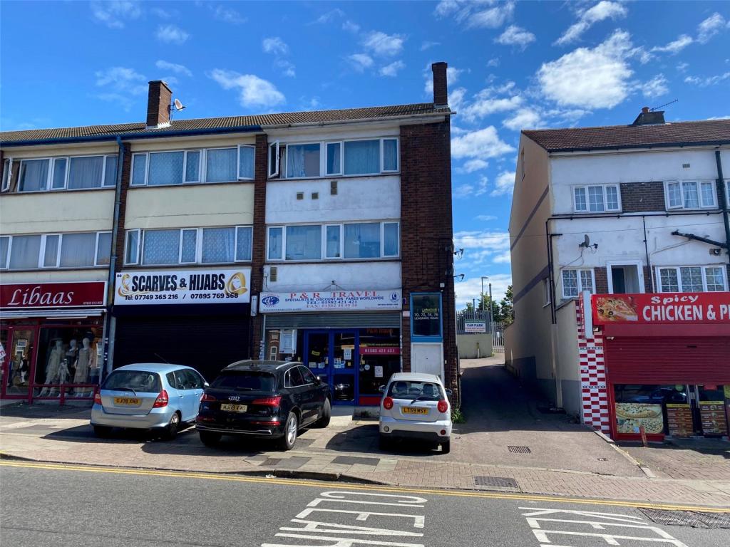 3 bedroom for sale in Leagrave Road, Luton, Bedfordshire, LU4