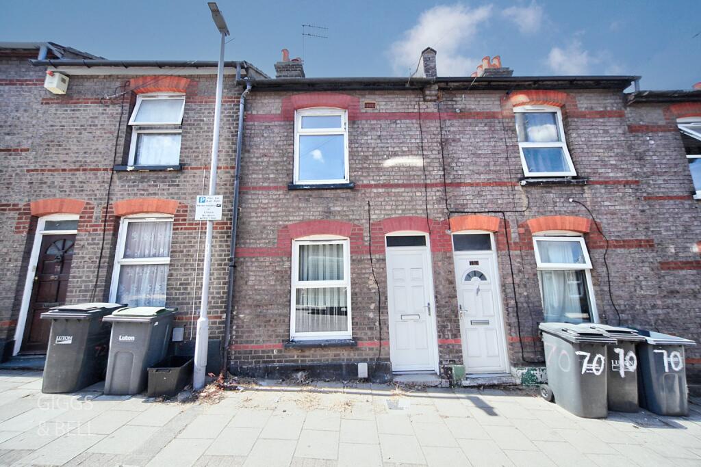 Main image of property: Ashton Road, Luton, Bedfordshire, LU1