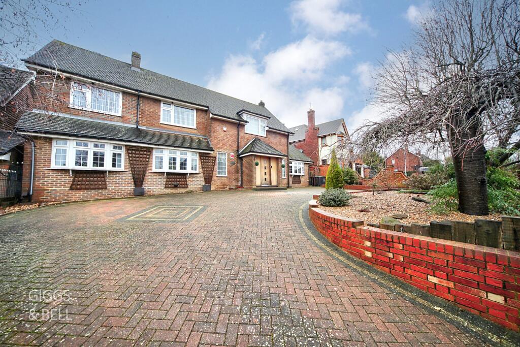 Main image of property: Old Bedford Road, Luton, Bedfordshire, LU2