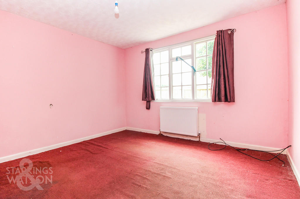 2 bedroom detached bungalow for sale in King Street, Wintertononsea