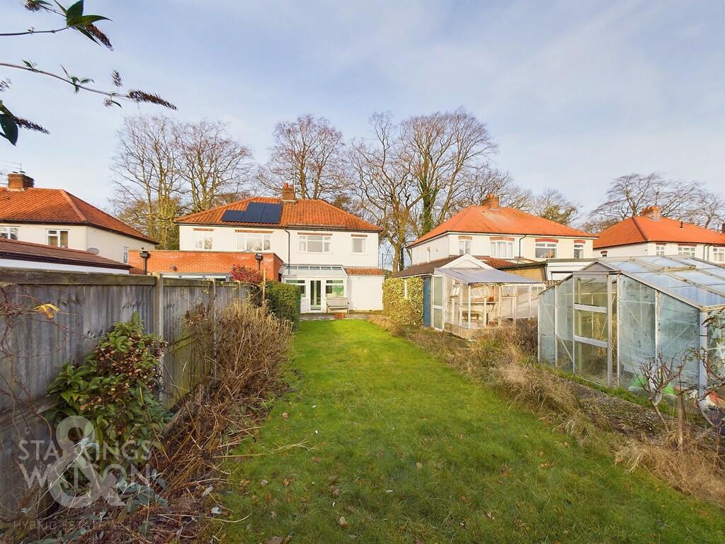 3 bedroom semidetached house for sale in Plumstead Road East, Thorpe