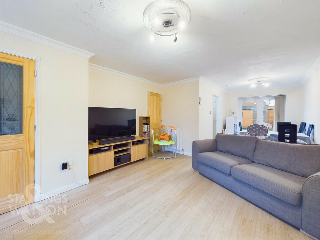 3 bedroom end of terrace house for sale in Tungate Way, Horstead