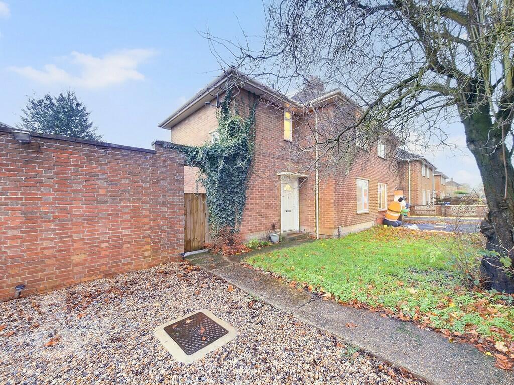 3 bedroom semidetached house for rent in Robin Hood Road, Norwich, NR4