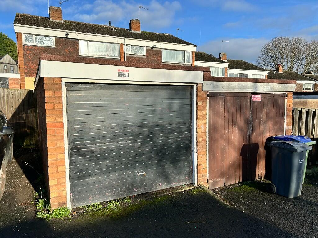 Additional property image - Broadfield Close, West Bromwich,West Midlands, B71