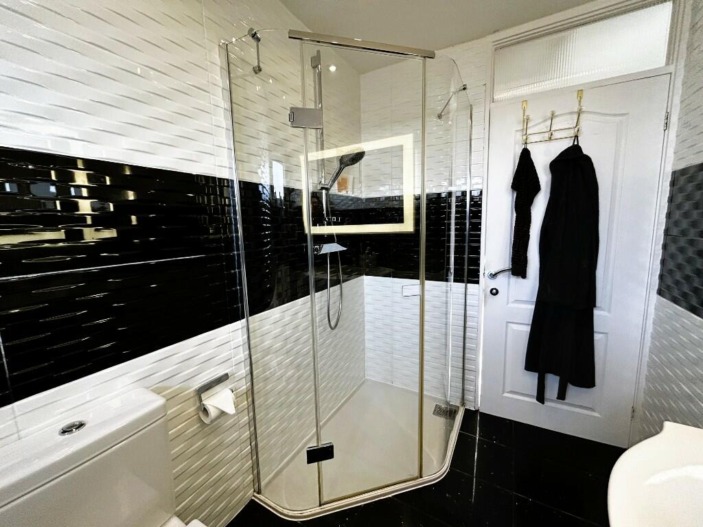 Additional property image - Carlton Avenue, Sutton Coldfield, West Midlands, B74