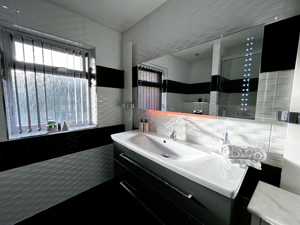 Additional property image - Carlton Avenue, Sutton Coldfield, West Midlands, B74