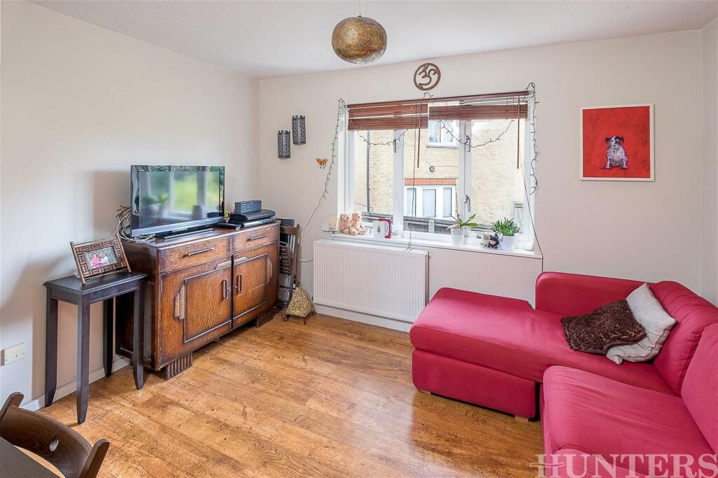 1 bedroom for rent in Tynemouth Road, London, N15