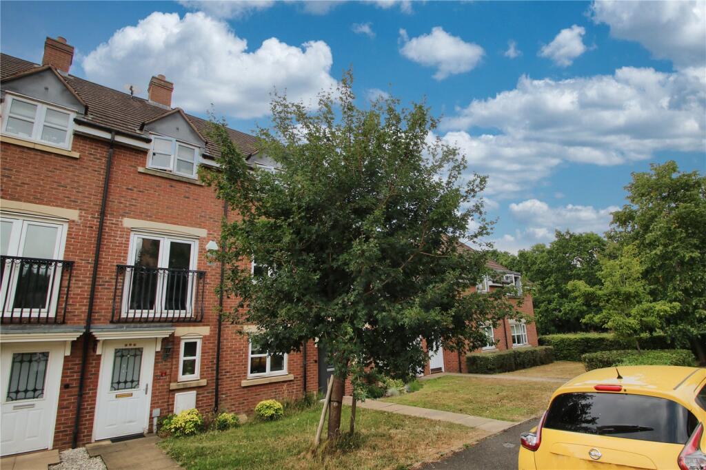 Main image of property: Middlewood Close, Lode Heath, Solihull, West Midlands, B91