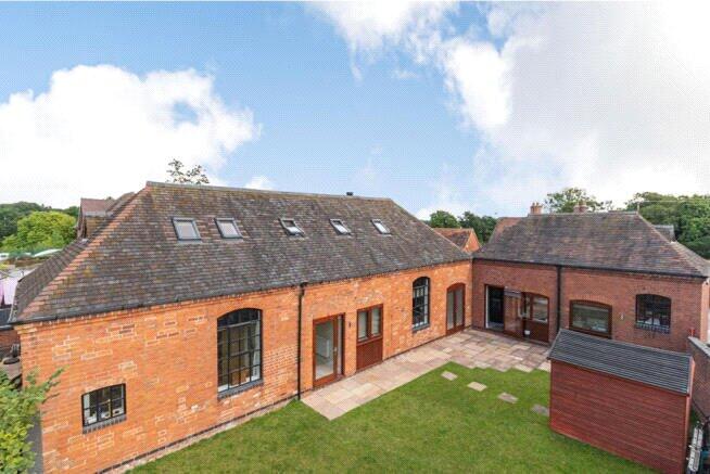 Main image of property: Upper Skilts Court, Gorcott Hill, Ullenhall, Warwickshire, B98
