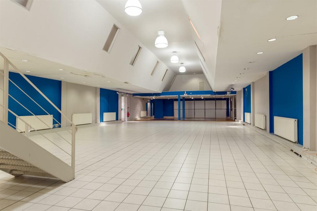 Light industrial facility to lease in Western Road, StratfordUponAvon