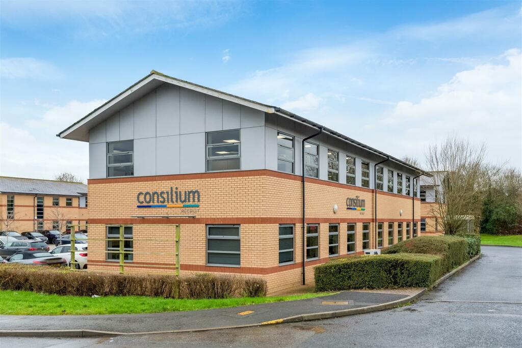 Main image of property: Stratford Enterprise Park, Stratford-Upon-Avon CV37 9NR