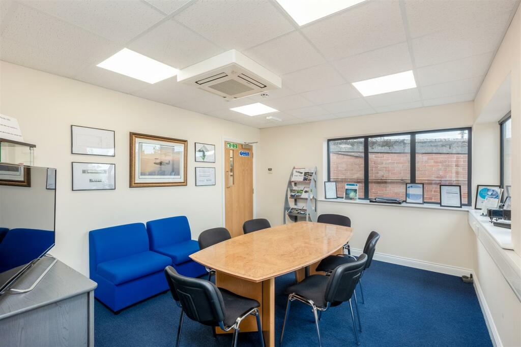 Additional property image - Harris Business Park, Bromsgrove  B60 4FG