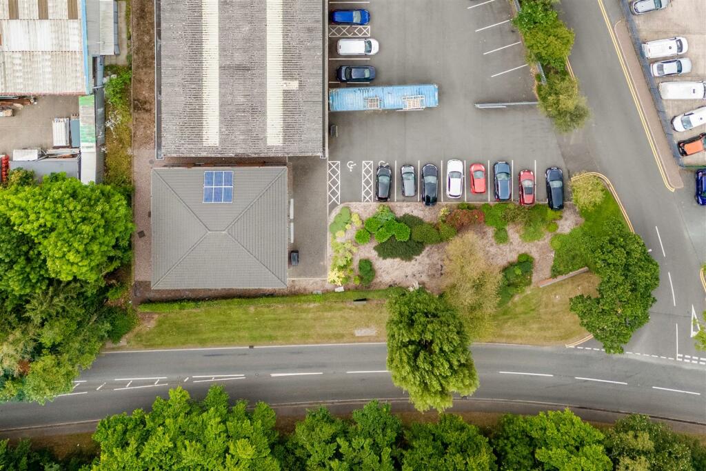 Additional property image - Harris Business Park, Bromsgrove  B60 4FG