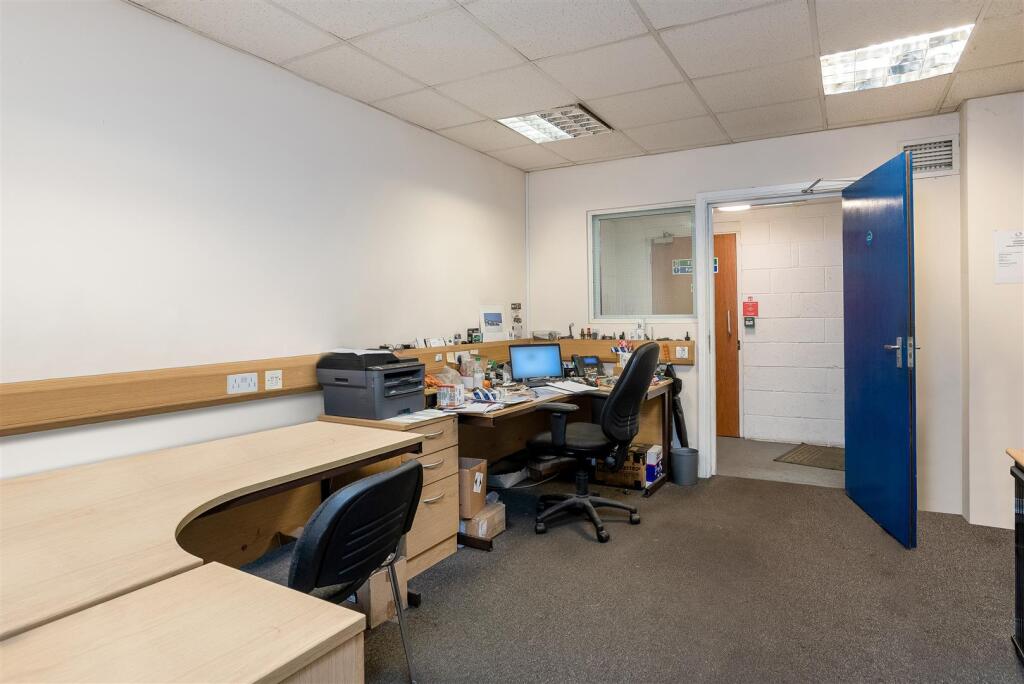 Additional property image - Tything Road, Kinwarton, Alcester B49 6EX