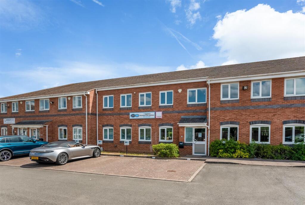 Main image of property: Wellesbourne Road, Barford, Warwick CV35 8AQ